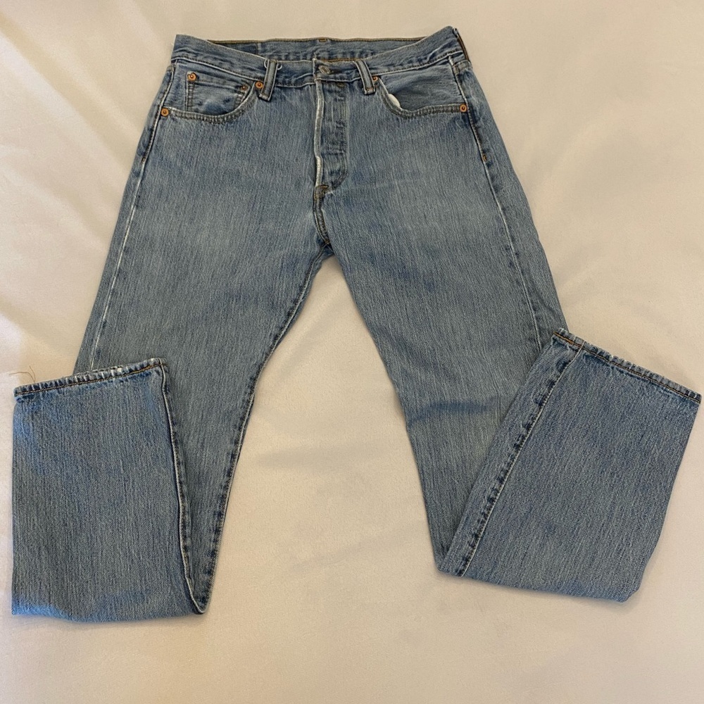 LEVI’S Men’s Button Fly 501, Size 30 x 32